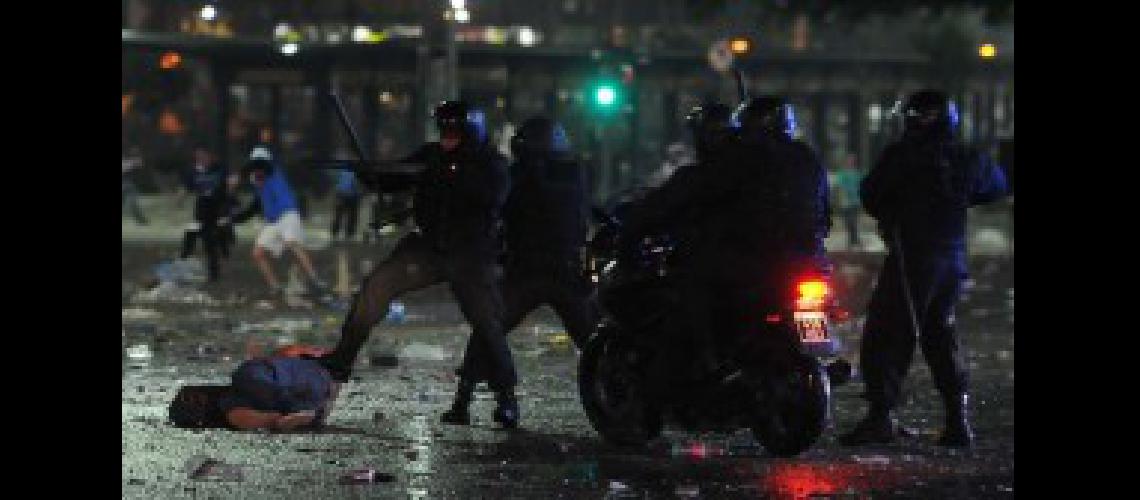 destrozos obelisco