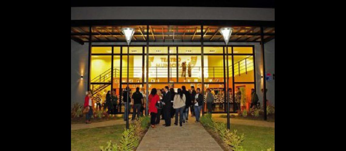 Teatro-Municipal-escenario-cultura-Lomas_ZONIMA20120707_0014_12