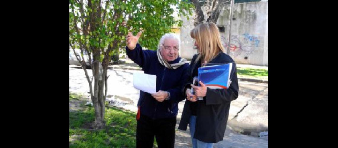 visita a vecinos lomas este