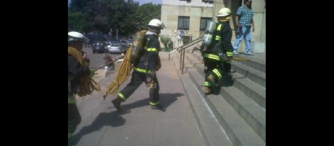 bomberos comodoro py