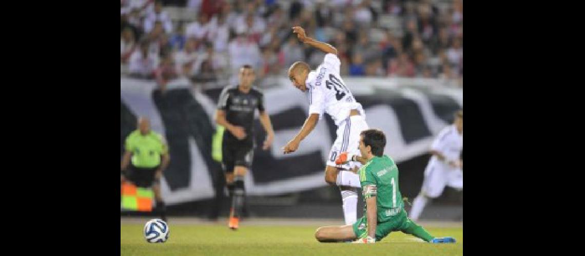 12-11-2014_buenos_aires_river_plate_cae (1) copia