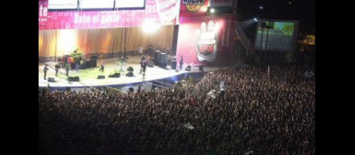 13_Sep_2014_21_44_05_cosquin1