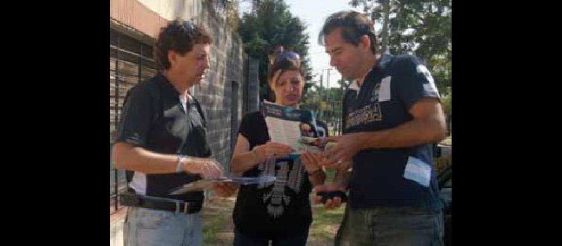 El programa de visitas a vecinos llegoacute a Llavallol y Temperley Este