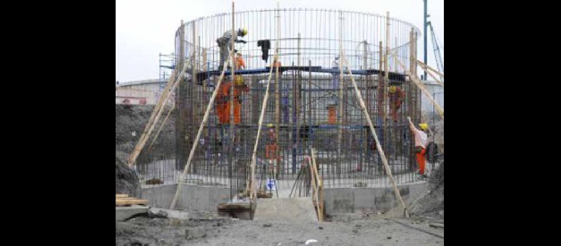 Avanza la obra de la planta de tratamiento cloacal en Fiorito