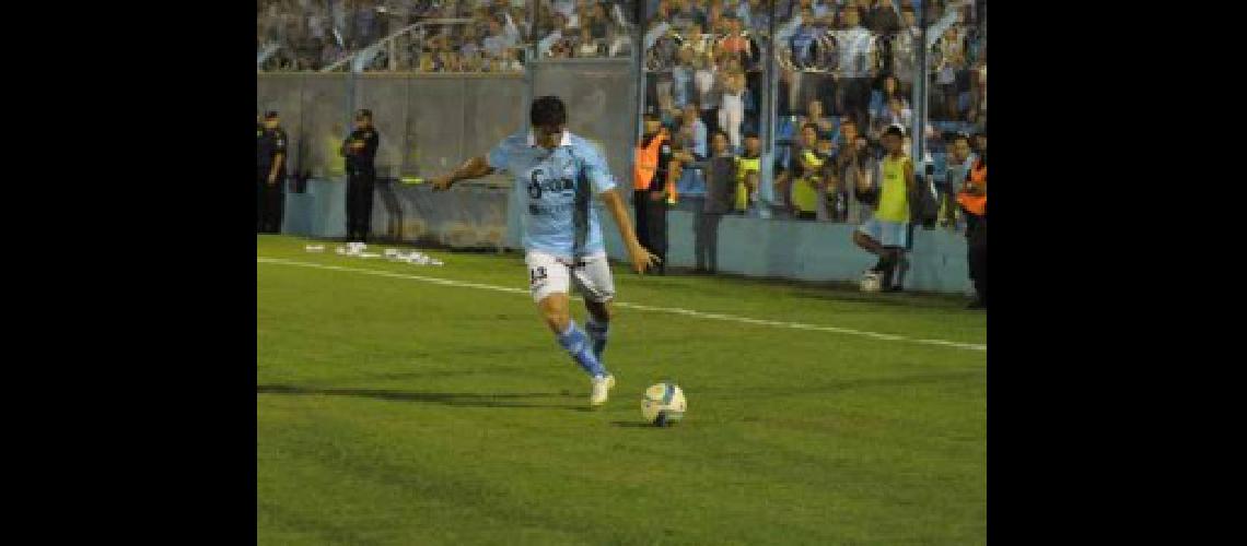 Vilchez se recuperoacute y es otra opcioacuten en el Celeste