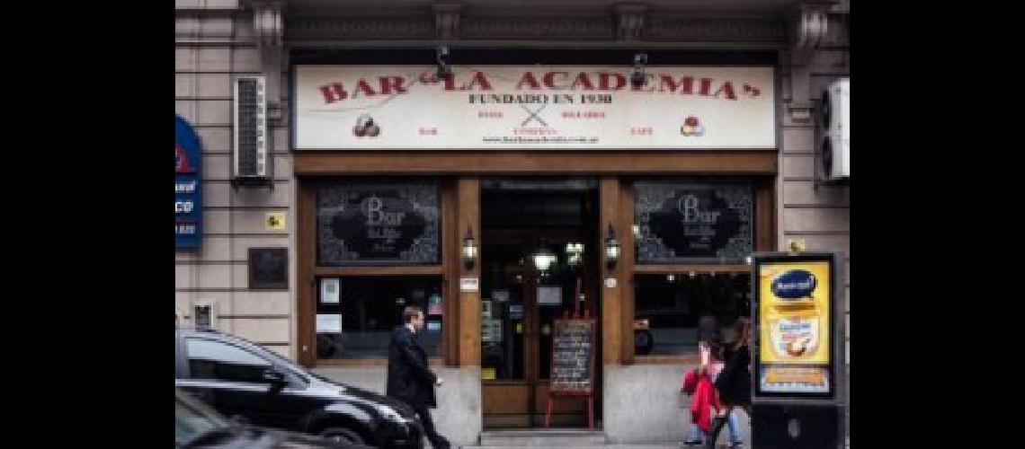 bar