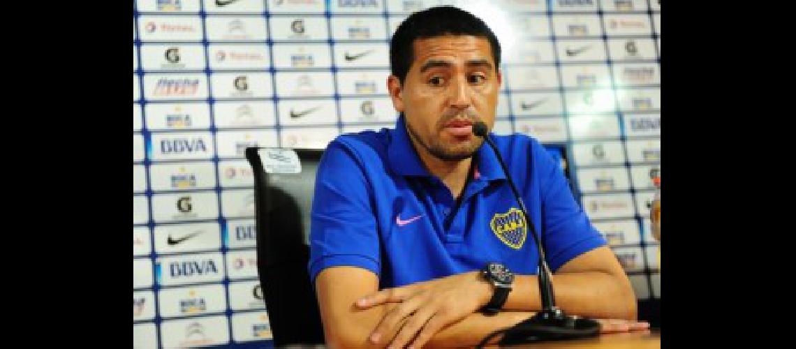 riquelme_4_alvarez_07032014_aa_37371