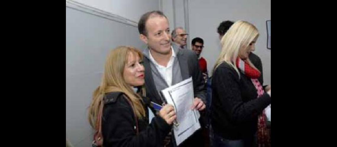 Lomas- invierten 10 millones para refaccionar 35 escuelas