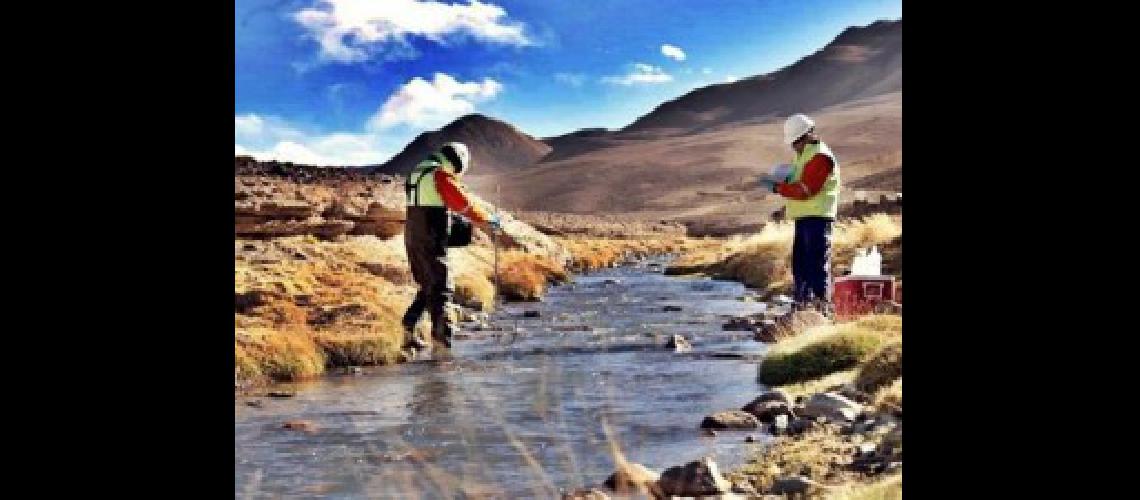 agua contaminada