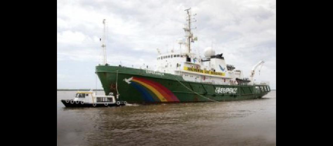 buque greenpeace