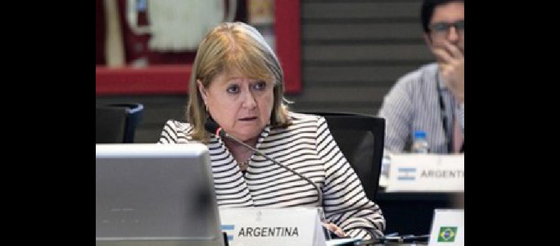 ldquoEl modelo de relacioacuten con la Santa Sede no es para las revistas del corazoacutenrdquo