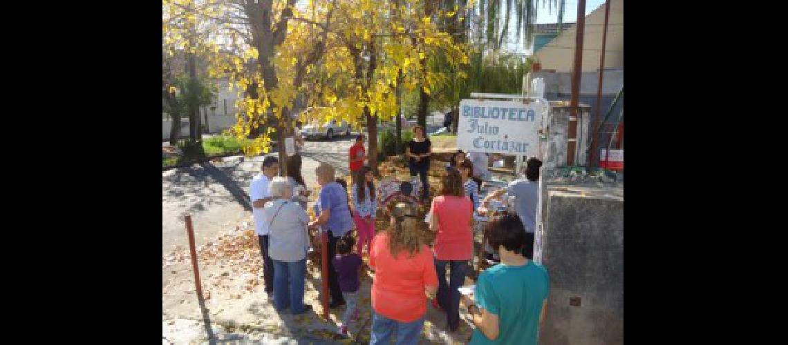 La Cortaacutezar ofrece talleres de tejido e historia gratis