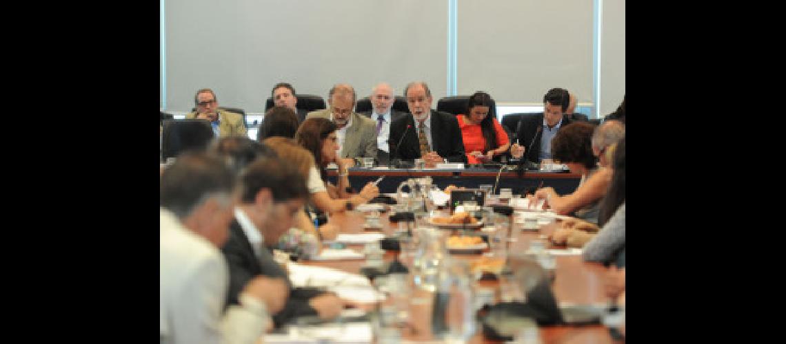 El oficialismo aceptaraacute cambios para el acuerdo con los fondos buitre