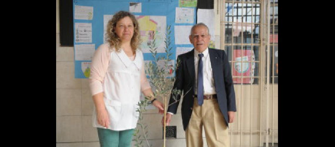 Gesto al rol educativo de la Escuela 9
