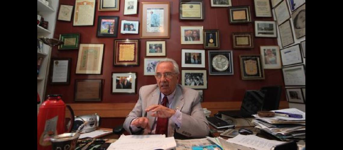 la-pelea-con-los-holdouts-2171815w620