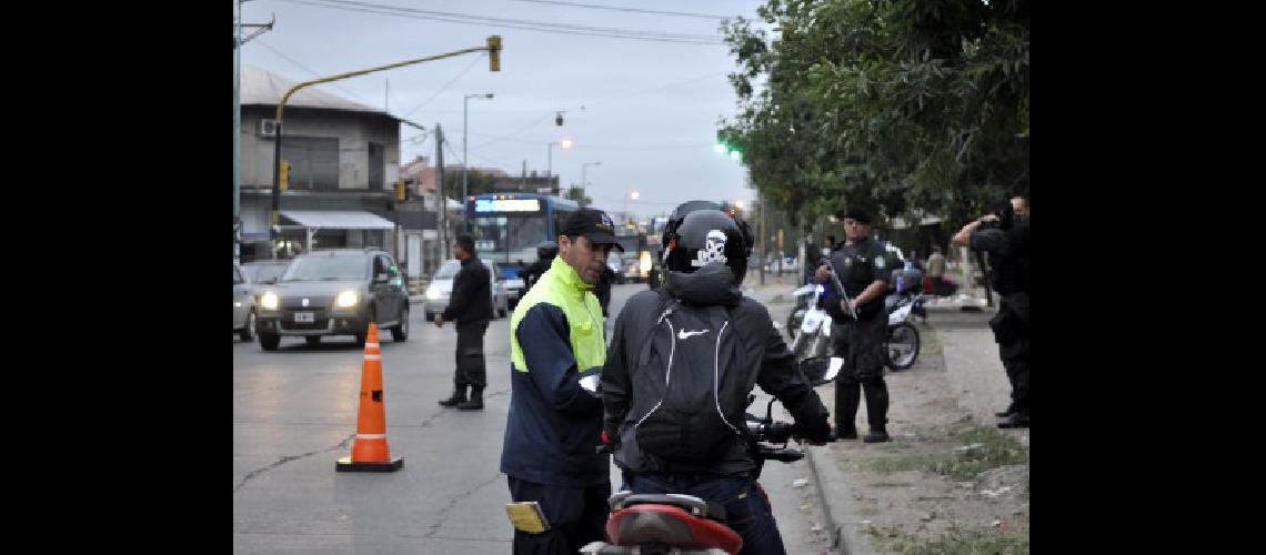 En San Joseacute Lomas realizoacute un operativo de control con Lanuacutes