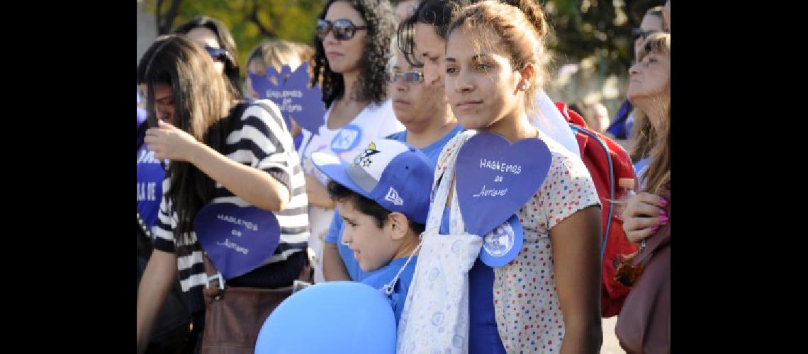 Crearaacuten una Federacioacuten para ayudar a las familias de chicos con autismo