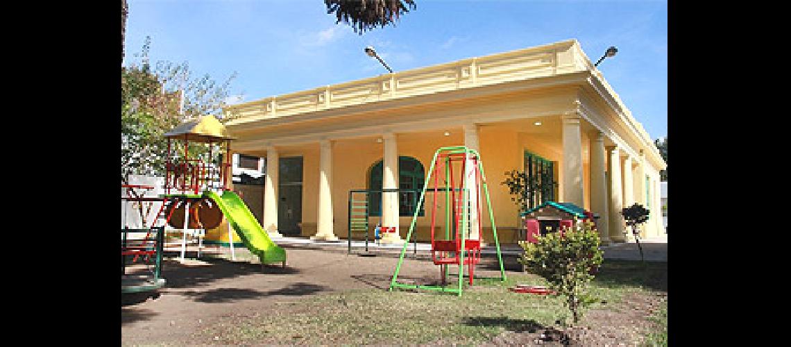 Maacutes de 70 voluntarios en el Hogar Pereyra de Banfield