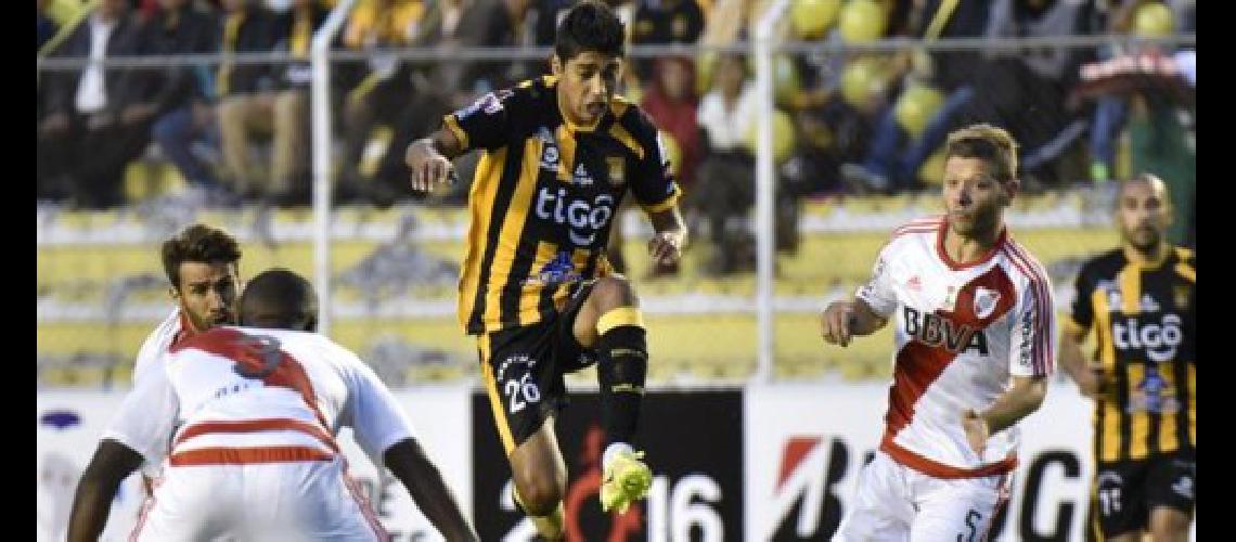 River pisoacute fuerte en la altura pero se quedoacute sin aire y no pudo ganar