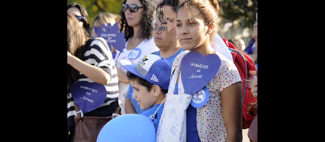 Autismo- realizaraacuten una jornada de concientizacioacuten en la Plaza Grigera