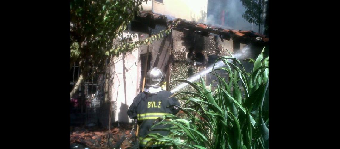 Lomas- Bomberos resolvieron nuevos focos de incendio