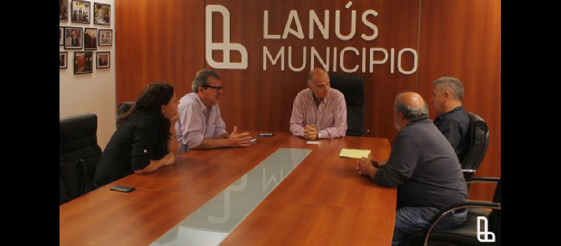 NOTA 1 CHICA - LANUS