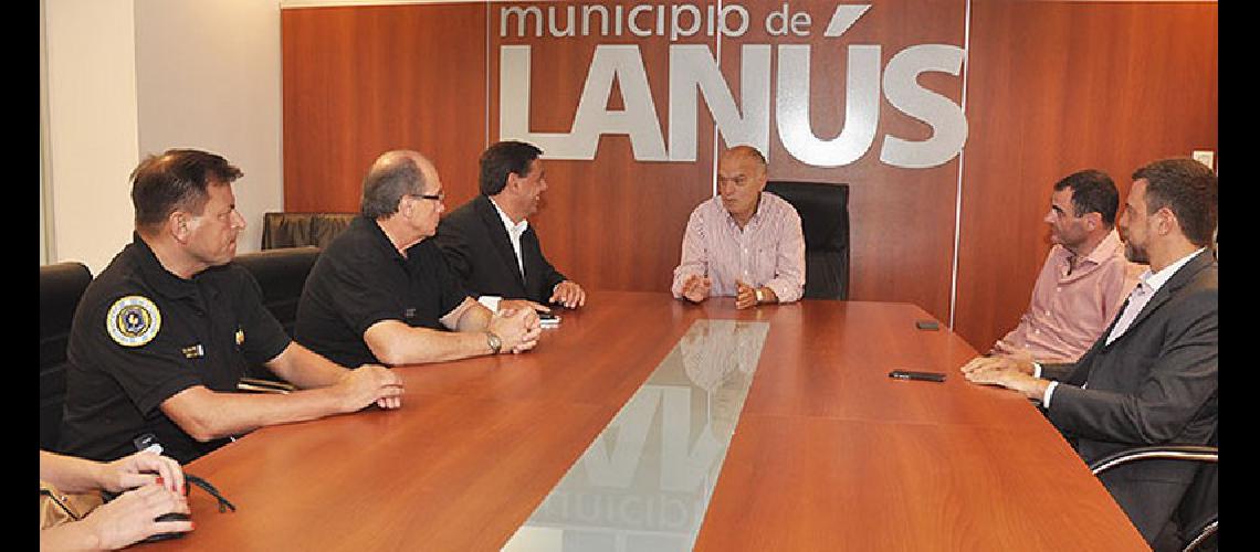 LANUS