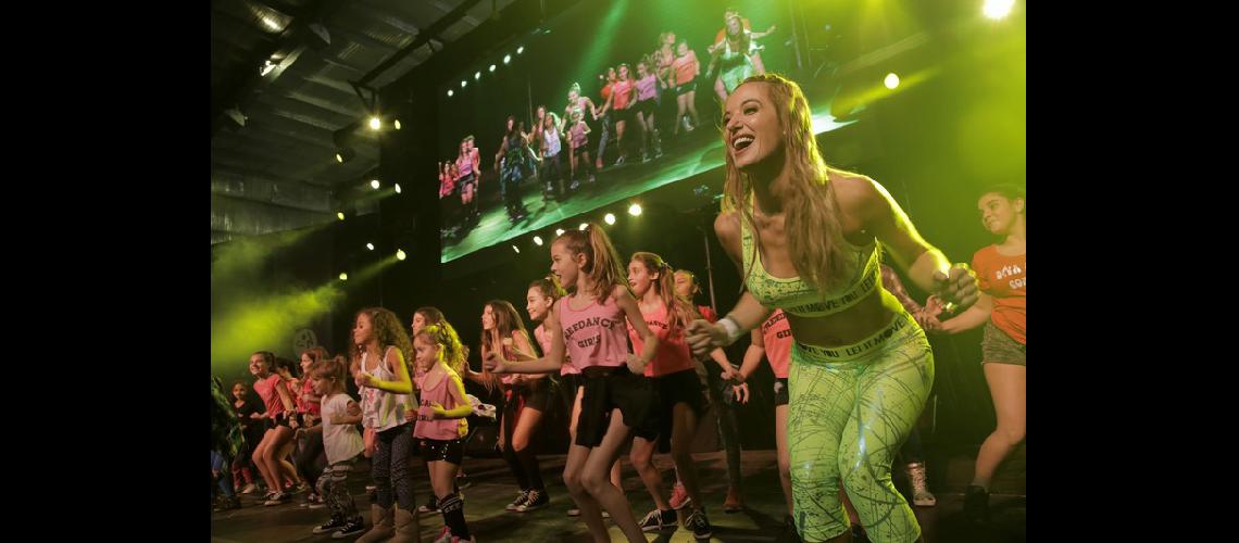 Jesica baila zumba 1
