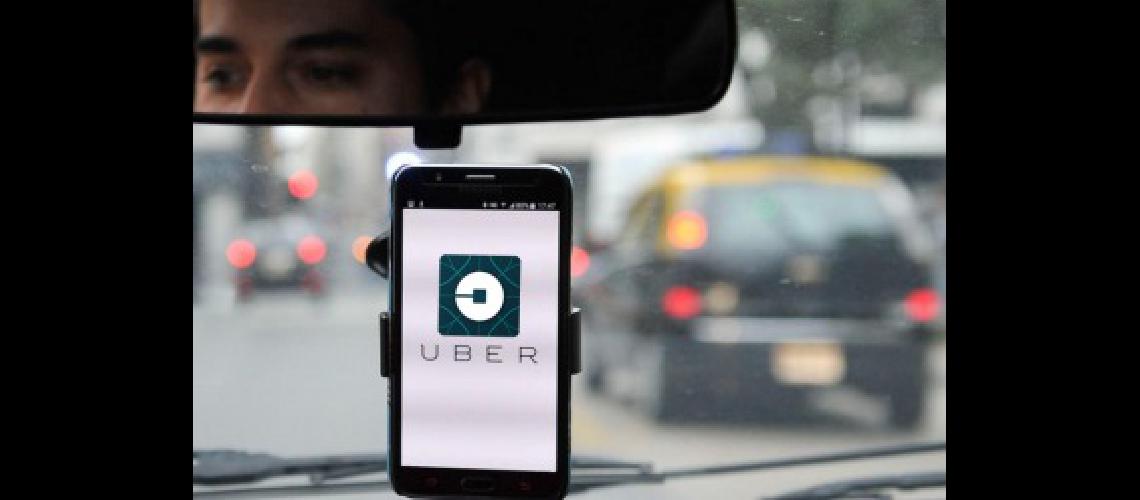 Tras la protesta de taxistas los viajes de Uber seraacuten gratis hasta el mieacutercoles