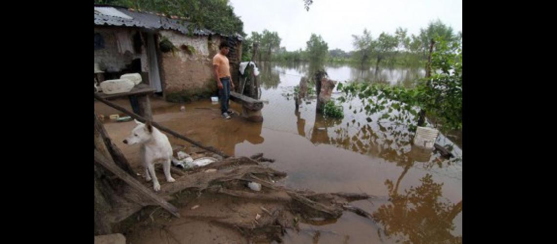 Suman 27000 los afectados por las inundaciones