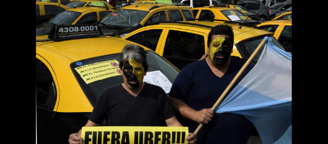 Uber-completo-transito-centrica-Julio_LPRIMA20160420_0147_26