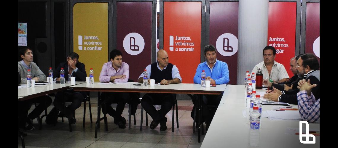 160420 Da Reunioacuten Subsecretario de Deporte Ramiro Jimenez con logo (1)