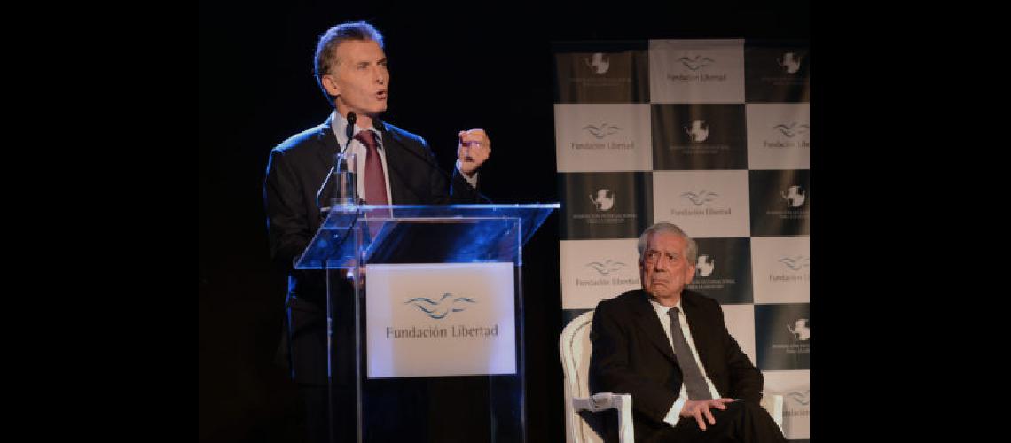 Macri_Vargas_Llosa_1