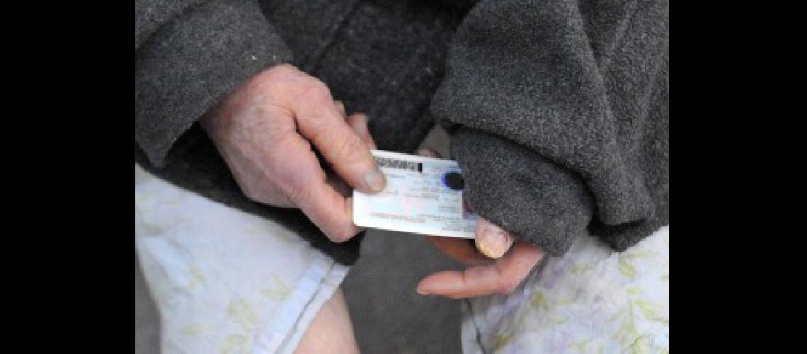Quince detenidos por falsificar DNI y licencias de conducir en Buenos Aires