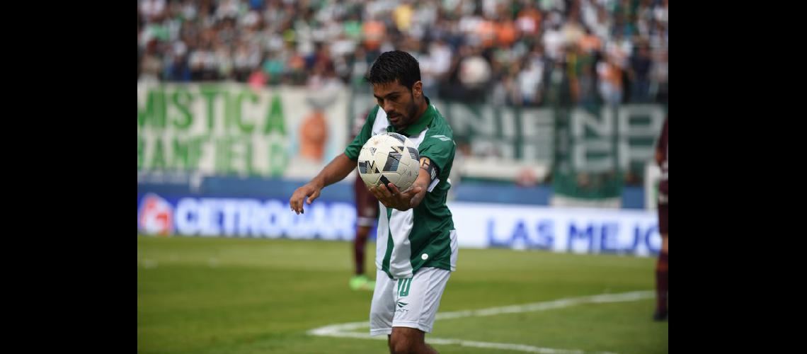 banfield (EDUARDO ALFARO)
