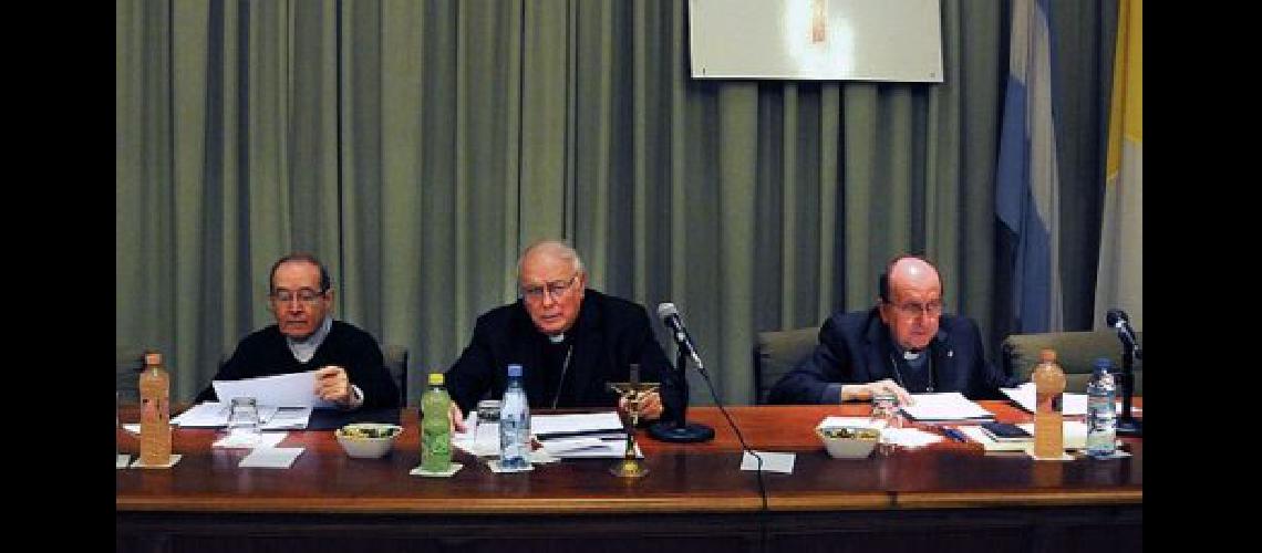 zzzznacp2NOTICIAS ARGENTINAS BAIRES AGOSTO 12- La Conferencia Episcopal Argentinal inicio la 168ordm reunioacuten de la Comisioacuten Permanente que se lleva a cabo en la sede del Episcopado con la presidencia de su titular monsentildeor JoseacuteMariacutea Arancedo Arzobispo de Santa Fe Foto NA- Hugo Villalobos zzzz