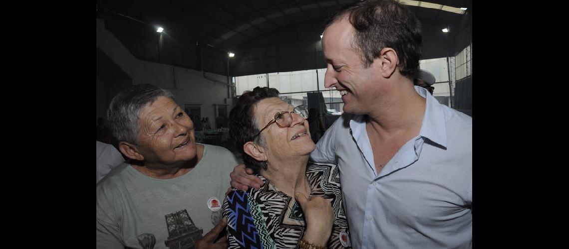 Martin Almuerzo centro de jubilados La Puebla 17