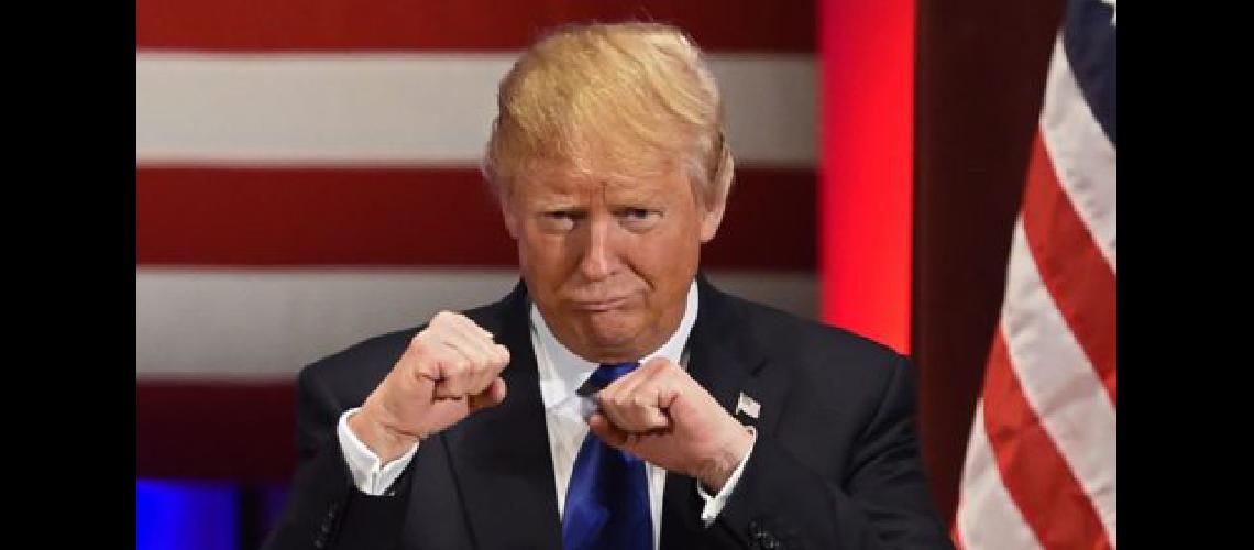 jugada-maestra-de-trump-boicotea-el-ultimo-debate-republicano-y-arrasa-a-sus-rivales