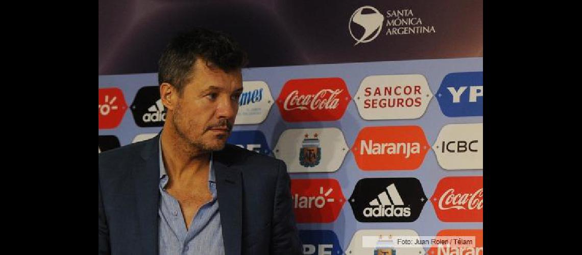 Tinelli admitioacute que le encantariacutea ser titular de la Suacuteper Liga argentina