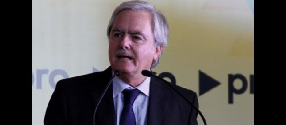 Federico_Pinedo_hablandojpg_1328648940