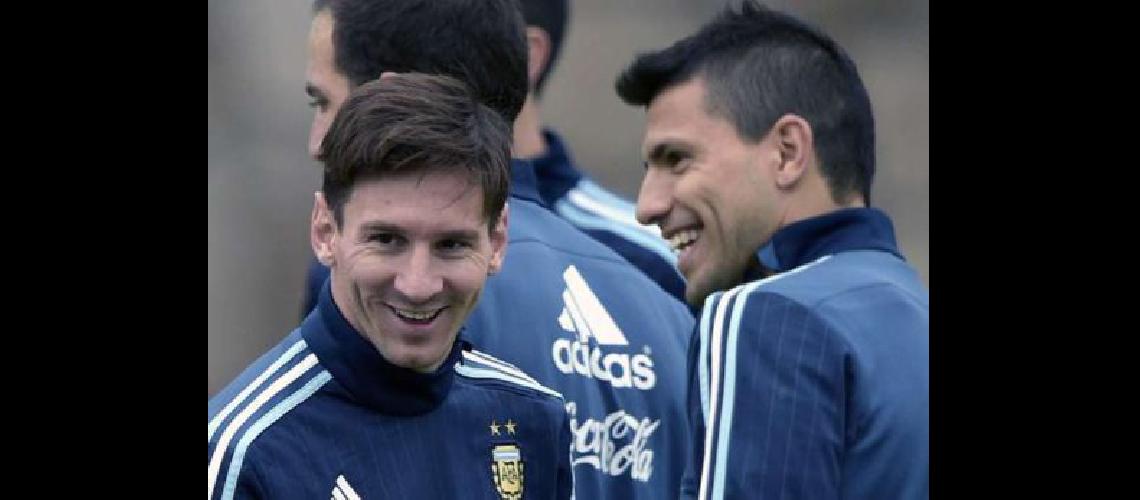 lionel-messi-sergio-aguero-argentina-062015_1ay232eqvlb0h1pk9xz3nob4rw
