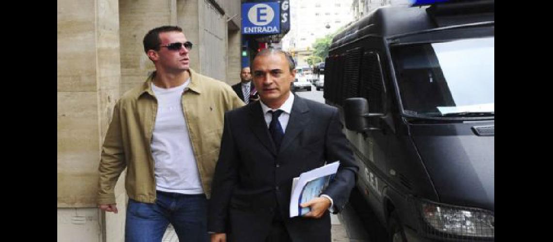 Willian-Schenkler-junto-abogado