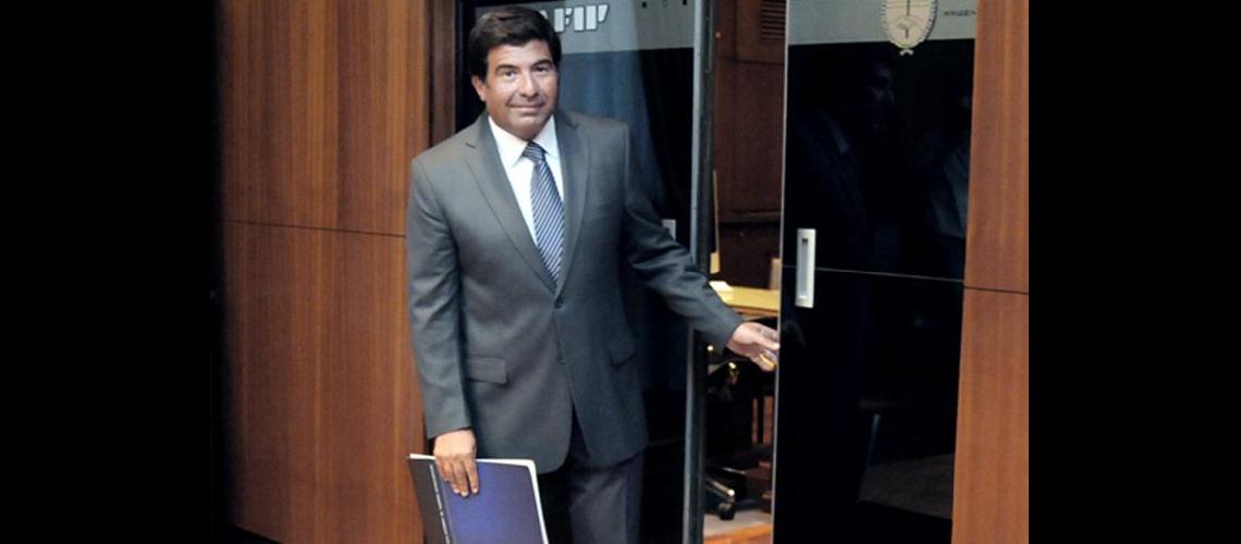 Una jueza federal ordenoacute suspender a Echegaray como Auditor General de la Nacioacuten