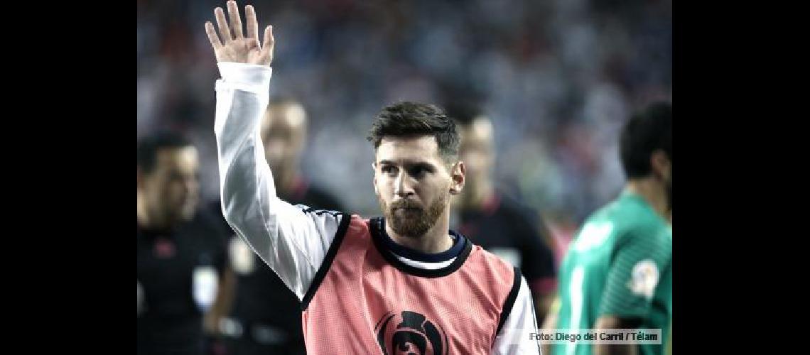 Martino confirmoacute que Messi volveraacute a jugar mantildeana frente a Panamaacute