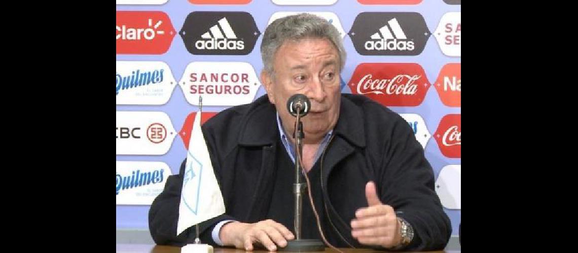 Segura desmintioacute su renuncia a la presidencia de la AFA