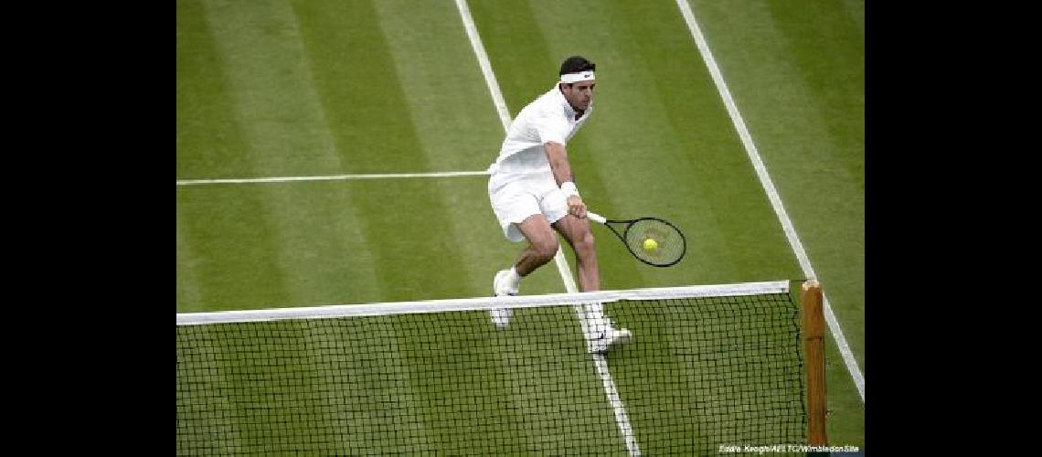 Del Potro perdiacutea dos sets a uno con el franceacutes Pouille y se suspendioacute por falta de luz