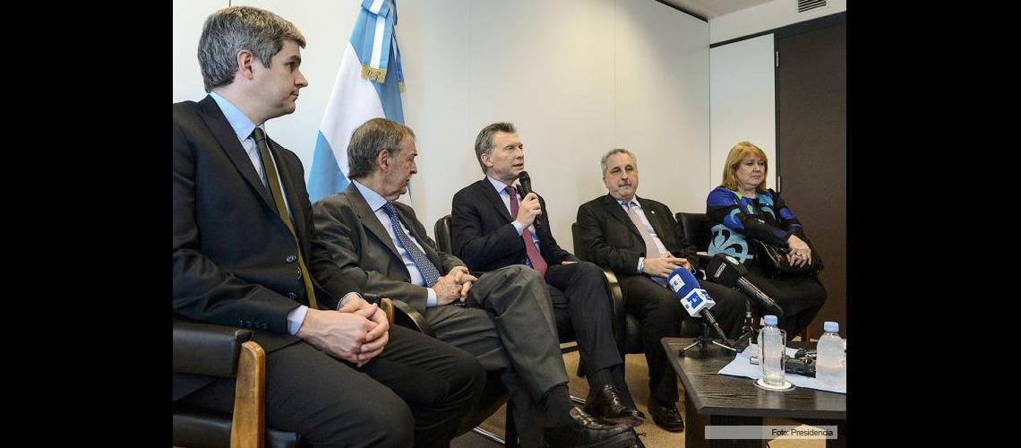 Con Brexit o sin Brexit el reclamo de Malvinas no va a cambiar nunca afirmoacute Macri