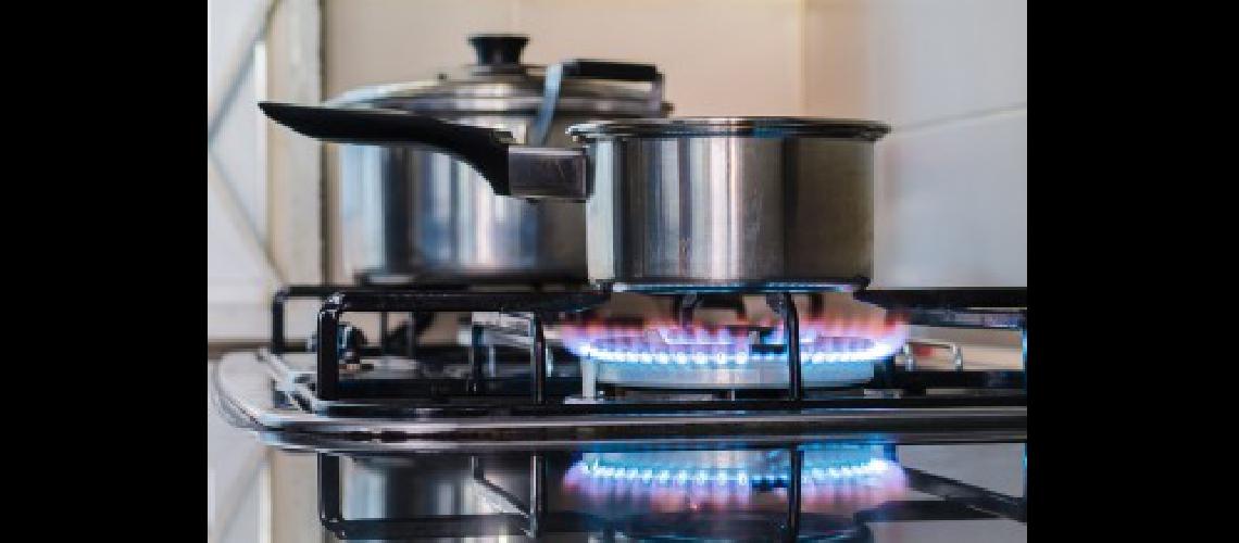 La Justicia aceptoacute la apelacioacuten de la Nacioacuten pero sigue frenada la suba del gas