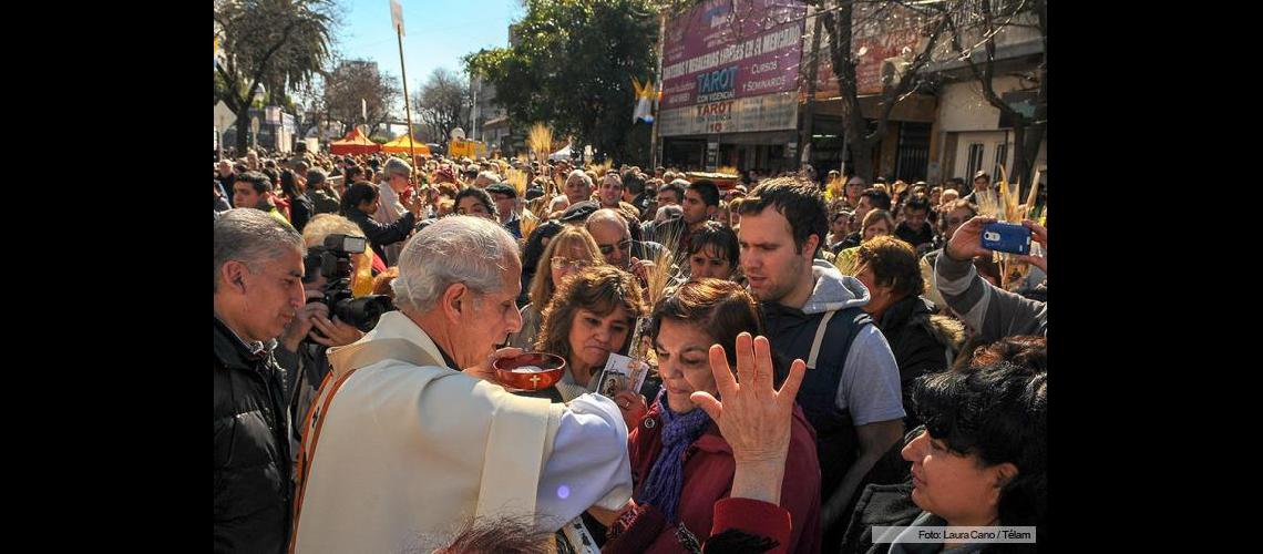 San Cayetano- el cardenal Poli vinculoacute la Independencia con la casa digna y trabajo