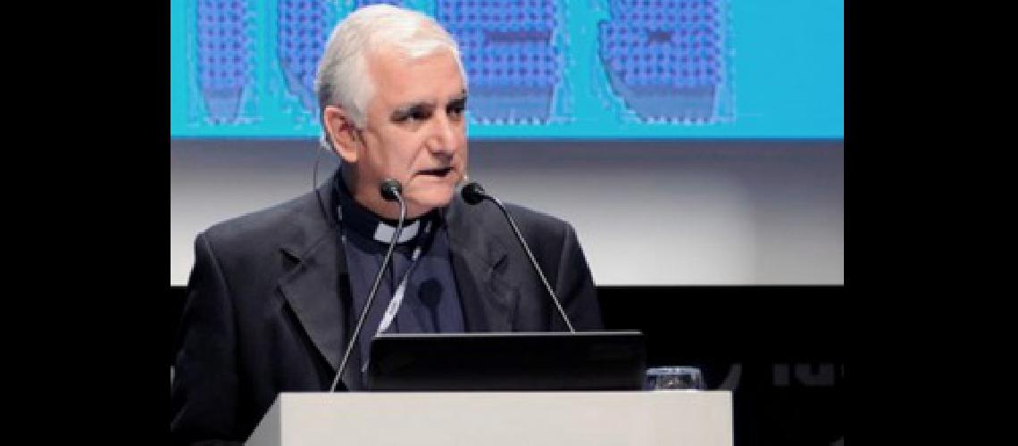 El obispo Lozano dijo que quotlos que maacutes estaacuten sufriendo son los nuevos pobresquot